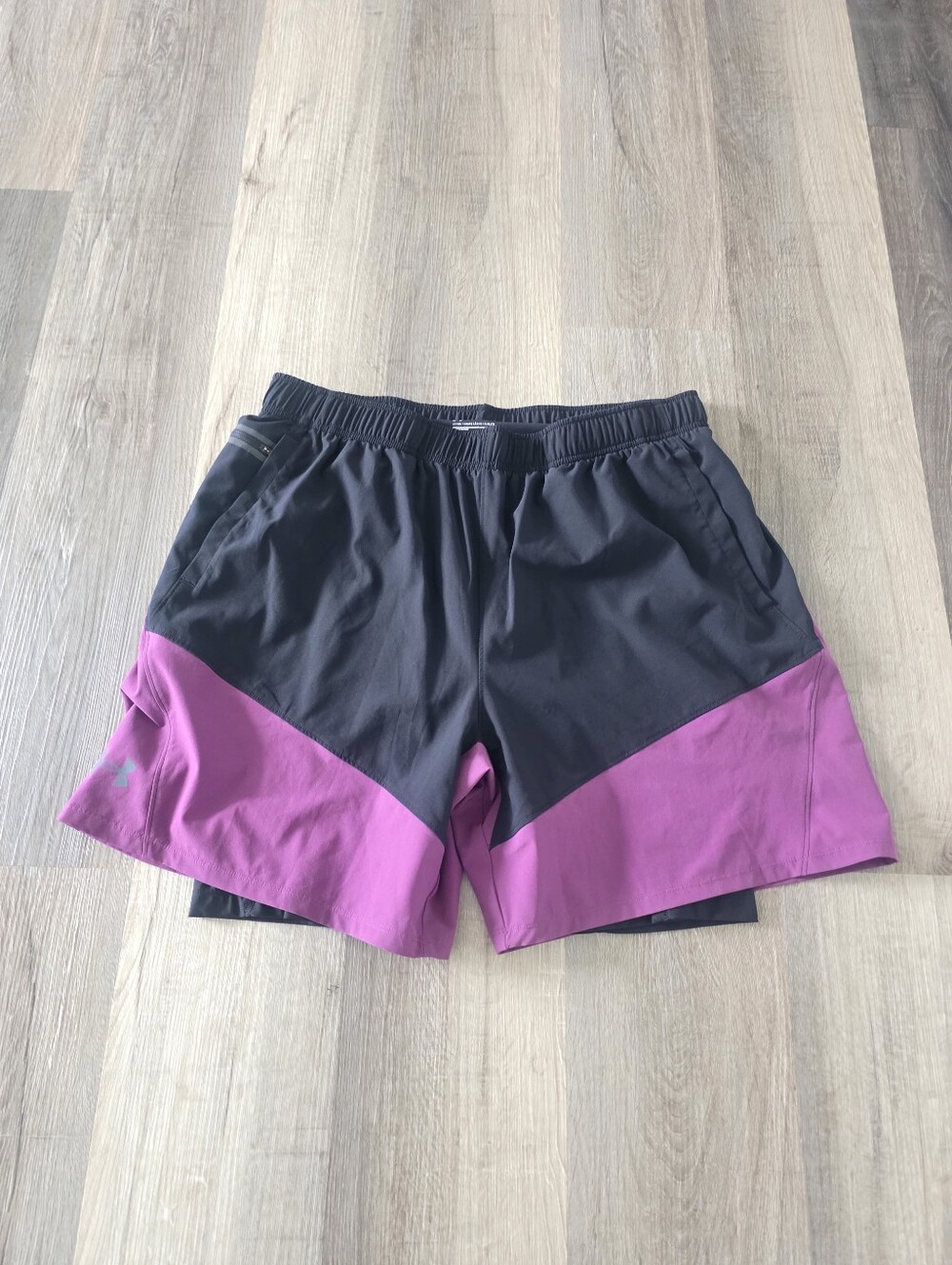 Under Armour Men's Loose Black/Purple Athletic Shorts Size XL